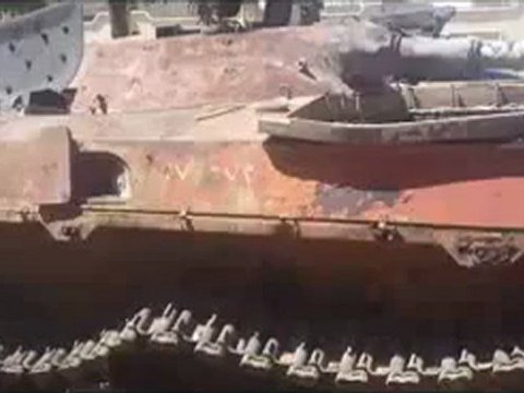 Syria فري برس دير الزور أعطاب أليات الجيش الأسدي من قبل الجيش الحر 14 6 2012 ج1 Deirezzor