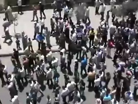 Syria فري برس هام جدا حمص الصامدة الوعر إطلاق نار على موكب تشييع الشهيد حمزة نواف العبيد 14 6 2012 Homs