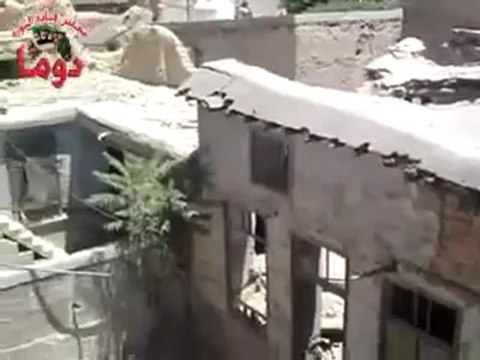 Syria فري برس ريف دمشق دوما أثار القصف على المنازل في دوما 13 6 2012 Damascus