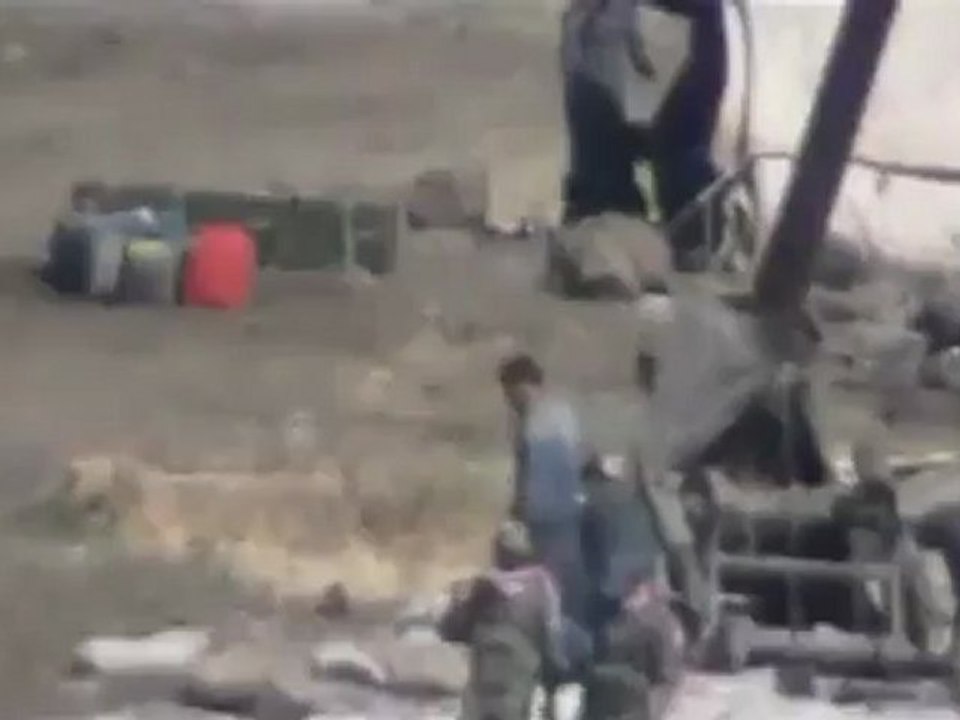 Syria فري برس هام جدا ودقة عالية حمص الصامدة المدفعية المتمركزة في الغابة المحاذية لحي الوعر 13 6 2012 ج2