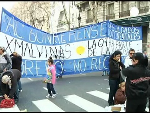 Argentina and UK talk tough on Falklands anniversary