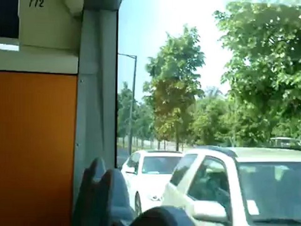 458 spider filmée dans le bus