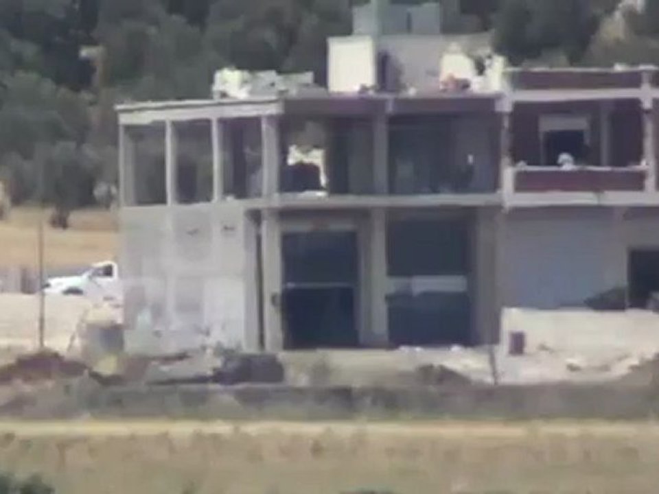 Syria فري برس ريف حلب   الاتارب المحتلة تعزيزات جديدة إلى المدينة لمنع خروج مظاهرة فيها 15 6 2012 Aleppo