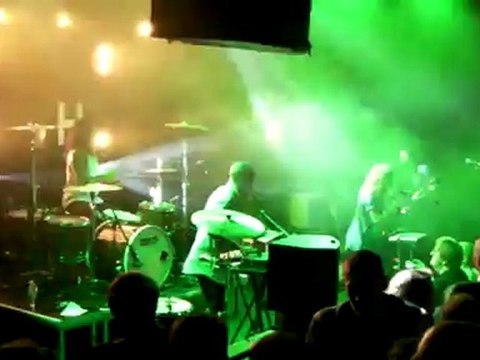 We Have Band, Divisise, Trabendo, Paris