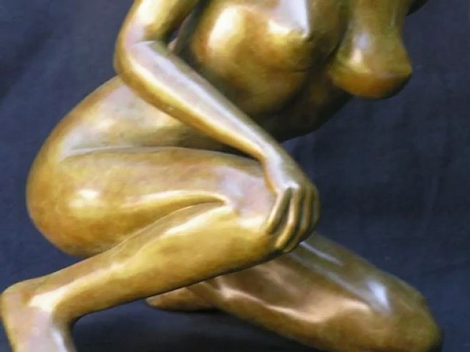 Sculptures en Bronze de Nacéra - Sculptrice de l'argile - Paris - France