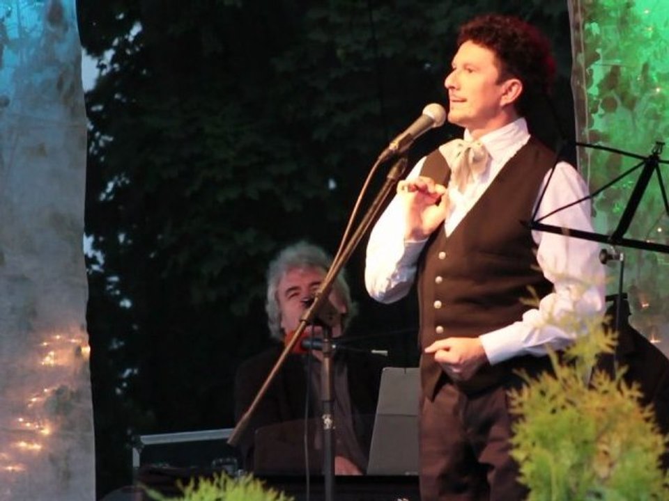 www.wek.pl: XIX Ogólnopolski Festiwal Piosenki Francuskiej w Radziejowie - 15.06.2012