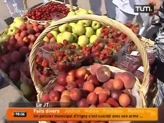 Un marché de fruits et légumes devant l'hôpital (Lyon)