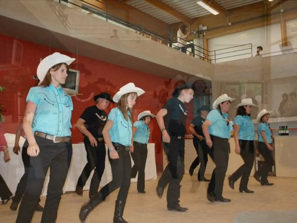 Démo Rambouillet 10 juin 2012  -  COWBOY  HAT  DANCERS