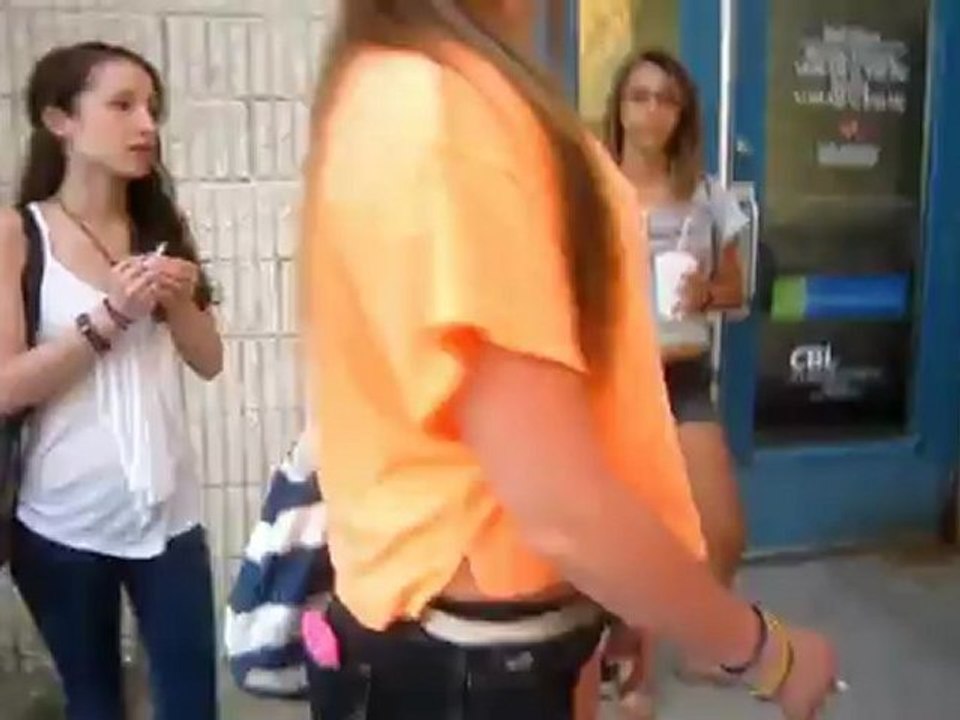 HAHA maria running from the cops and makayla's laugh