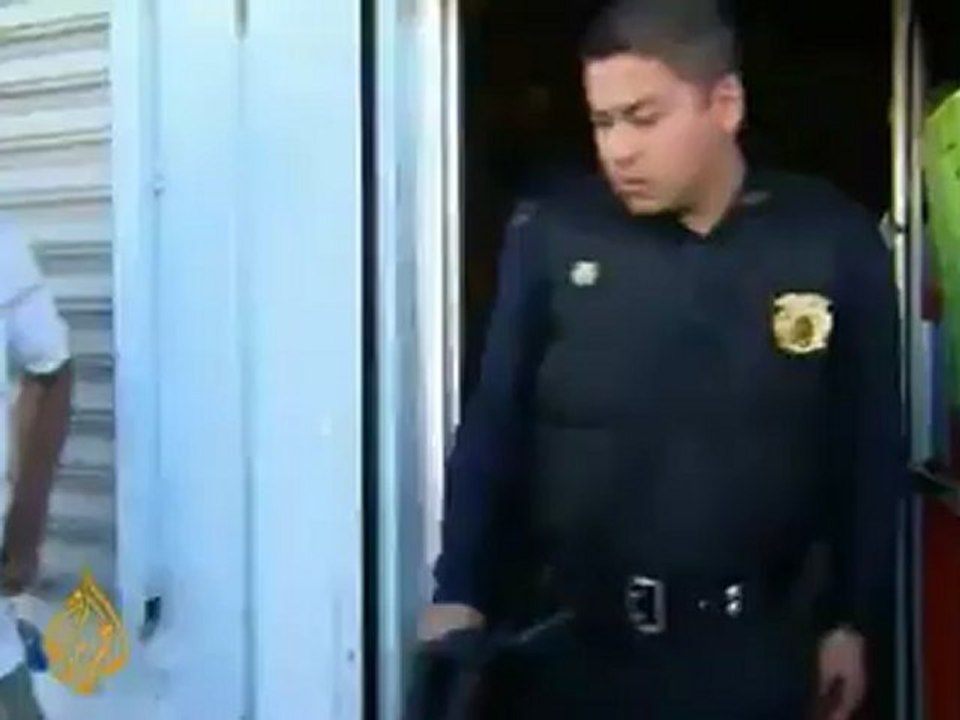 Video shows Mexican police 'kidnapping' men