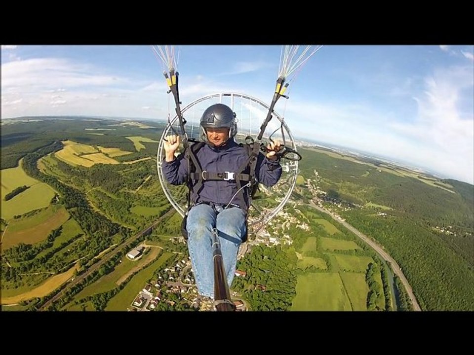Paramoteur balade à la rencontre des parapentes 14 juin 2012
