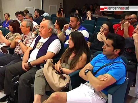 TG 15.06.12 Fondazione Petruzzelli, i conti non tornano: CGIL contro Fuortes