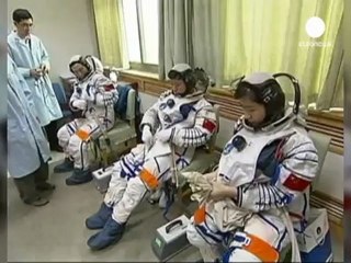 Çin, uzaya ilk kez bir kadın astronot gönderiyor