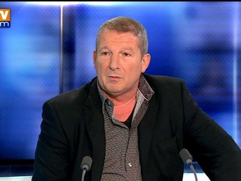 Hommage de Rolland Courbis à Thierry Roland