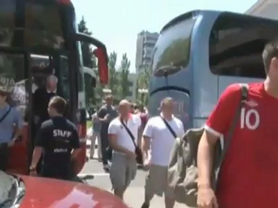 England-Fans machen in Kiew Nacht zum Tag