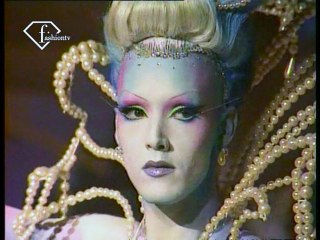 Thierry Mugler Fall 1995 "Le Cirque" - Pt 4 | FashionTV