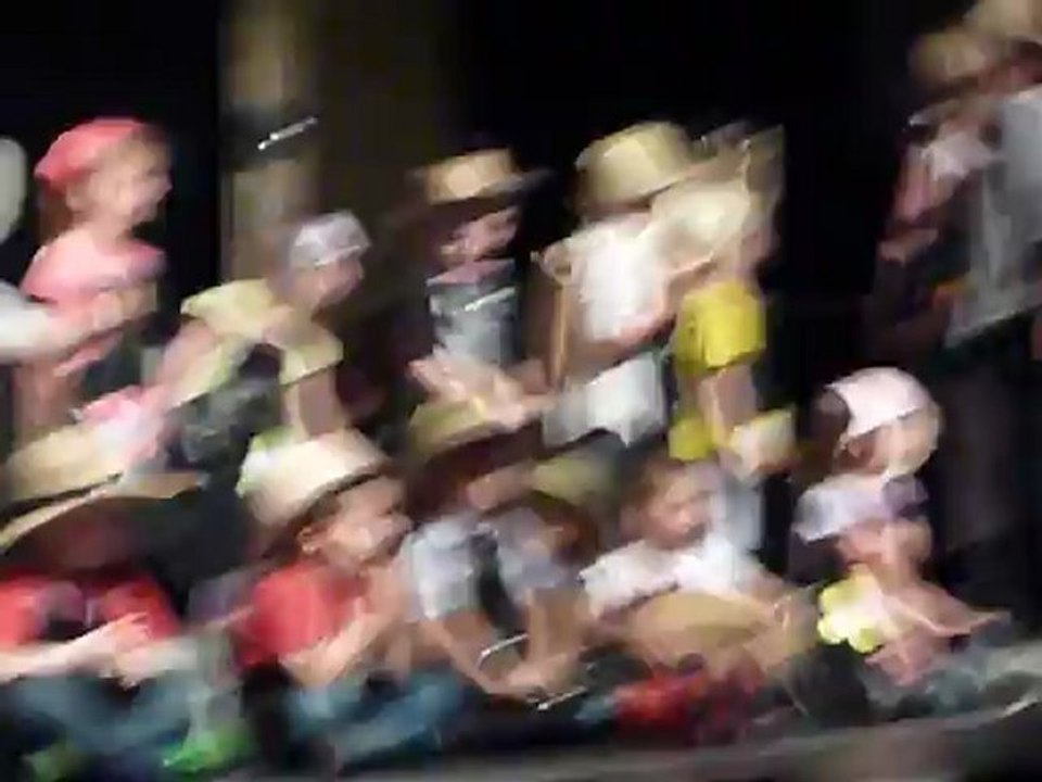 Spectacle fin année Clairefontaine 2012 GS1