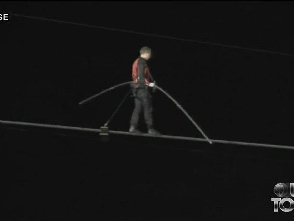 Nik Wallen au dessus des Chutes du Niagara (Timelapse 60sec)