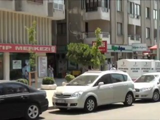 Özel Zeybek Tıp Merkezi Önünde Gazete Büfesi Engeli
