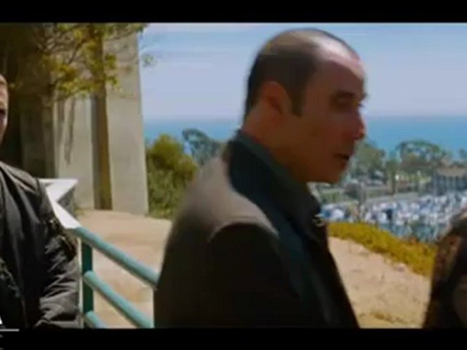 Savages - Dennis Advices Ben and Chon to take Cartels Deal