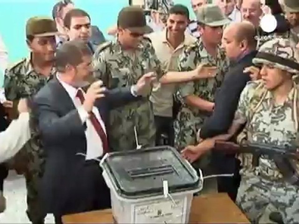 Both candidates vote in Egypt presidential run-off