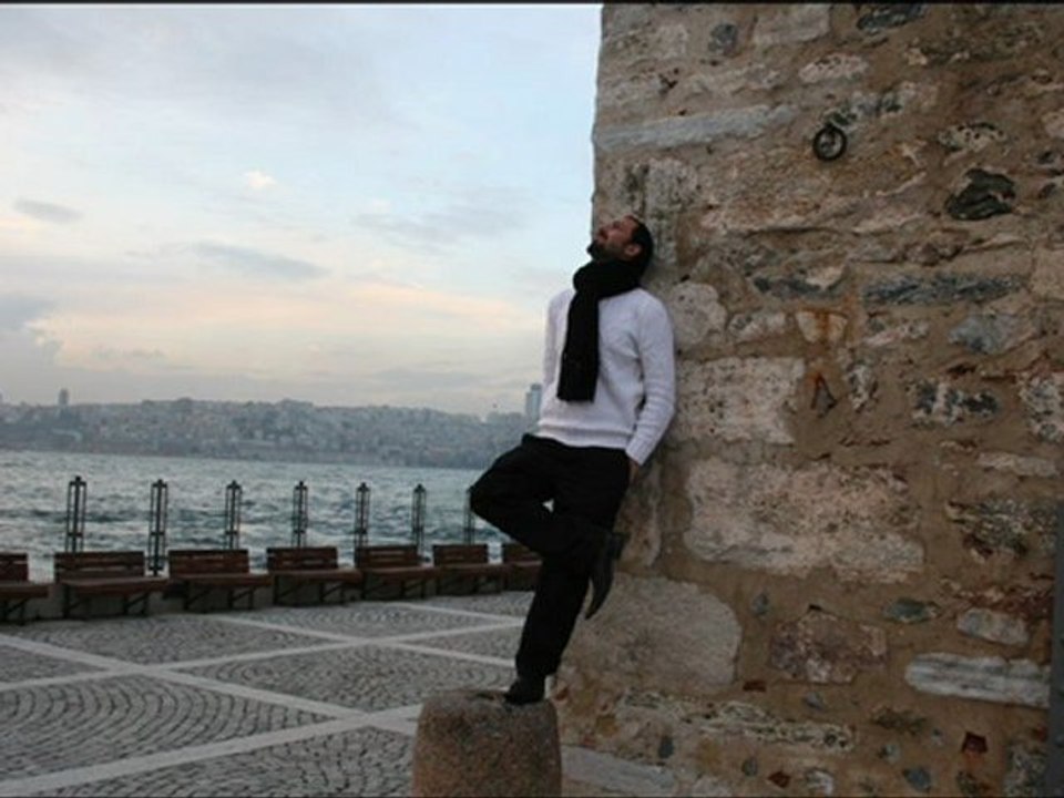 SÖZ-MÜZİK-ENES MUTLU-YALAN SEVGİLİM