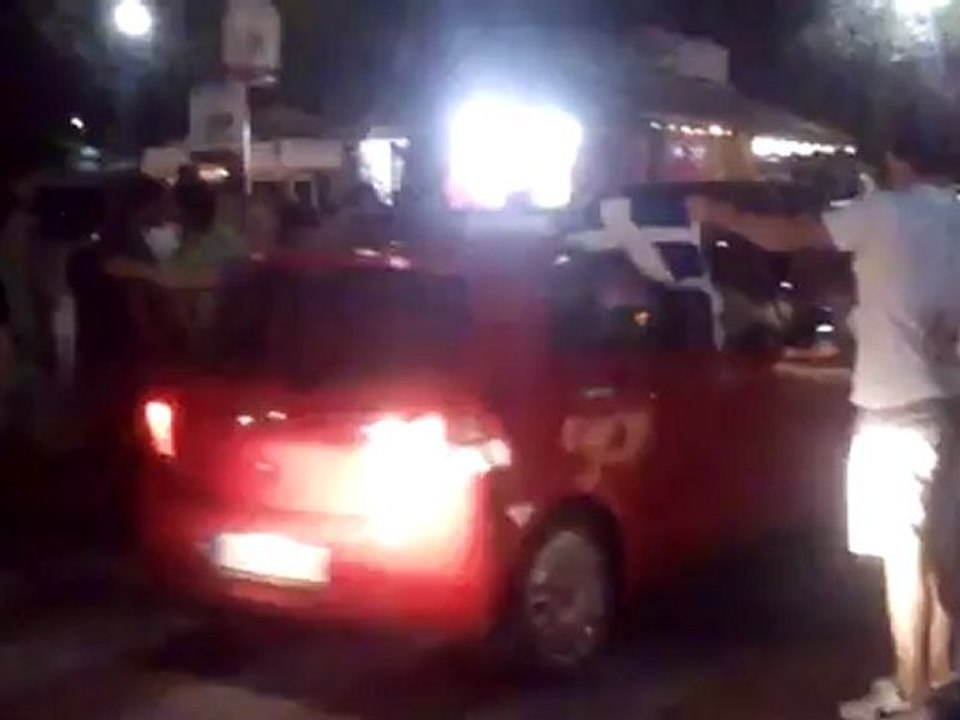 ΠΑΝΗΓΥΡΙΣΜΟΙ ΠΛΑΤΕΙΑ ΚΕΡΚΥΡΑΣ (ΕΛΛΑΔΑ - ΡΩΣΙΑ 1-0)