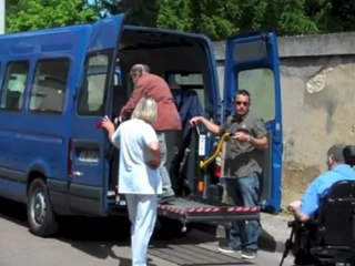 Législatives 2ème tour : les aînés amenés à Auxerre