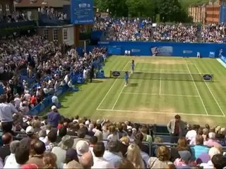 David Nalbandian kicks linesman
