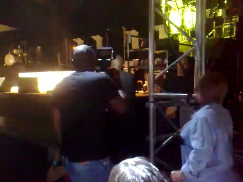 Yannick dans le public Langlade 16 juin 2012