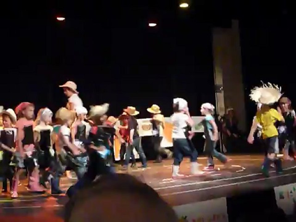 Spectacle fin année Clairefontaine 2012 GS3