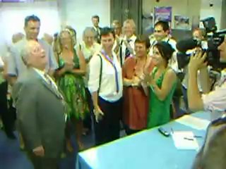 Marc Francina acclamé à sa permanence électorale