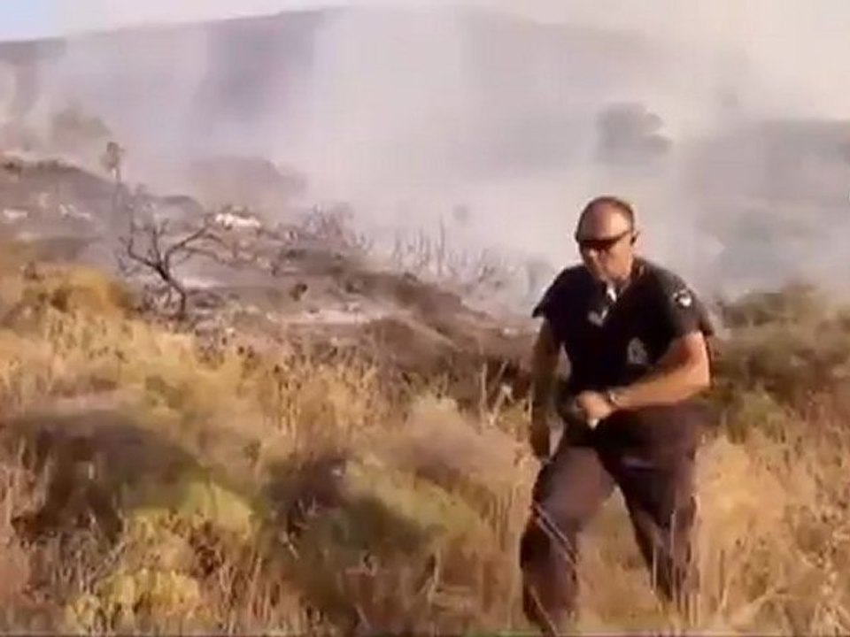 euronewsru - Лесные пожары подбираются к столице Греции [H.264 360p]