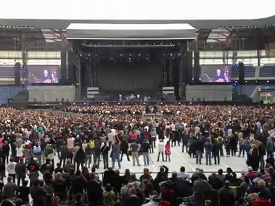 Louis Bertignac-Cendrillon (Première partie Johnny Hallyday Stade Bonal à Sochaux)
