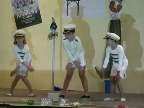 SPECTACLE ''CABARET ''' 2 LA PETITE COMPAGNIE D ASPIRAN 2012