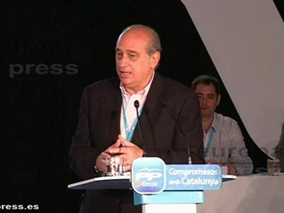 Fernández Díaz pone la mirada en las elecciones griegas