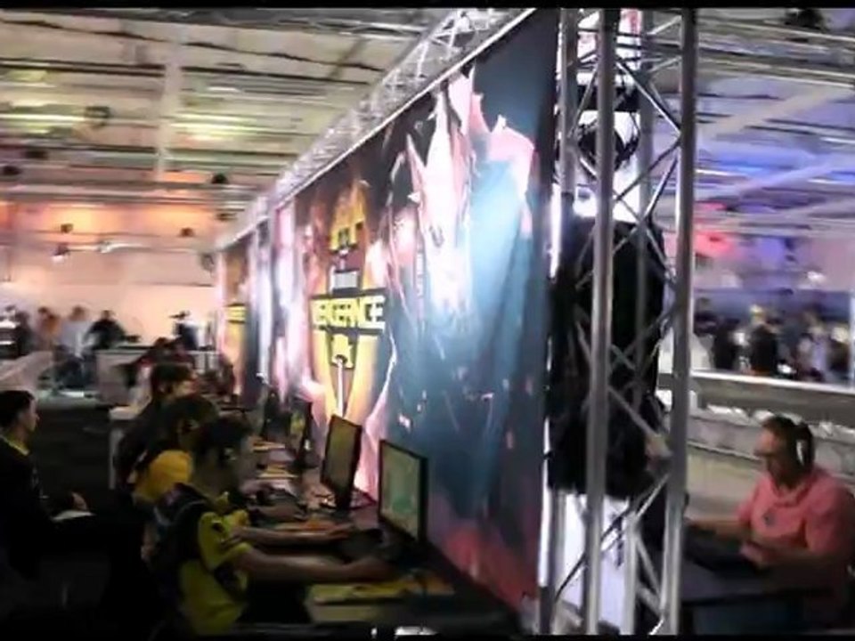 Visite de la zone compétitions de la DreamHack Summer 2012