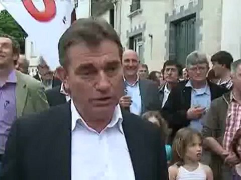 Législatives 2012 : Yves daniel bat Michel Hunault