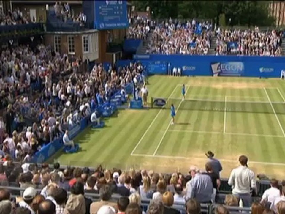 Queens: Nalbandian dreht durch!