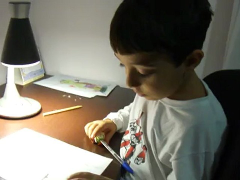 João e seu protótipo de robô