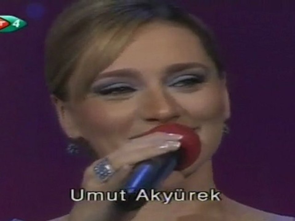 Umut Akyürek - RÂST İSTANBUL TÜRKÜSÜ & GAZEL (NEDÎM)