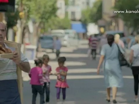 Annem Uyurken 1.tanıtım fragmanı izle