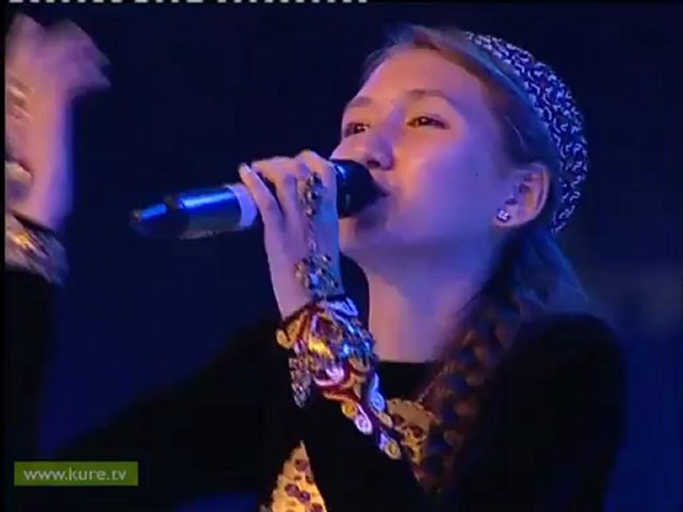 8 Güneşi içenlerin türküsü Türkmenistan İZMİR 10.Türkçe Olimpiyatı