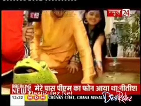 Sahib Biwi Aur Tv [News 24] 18th June 2012pt1