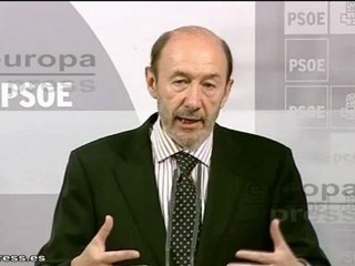 Rubalcaba pide a Rajoy que apueste por crecimiento