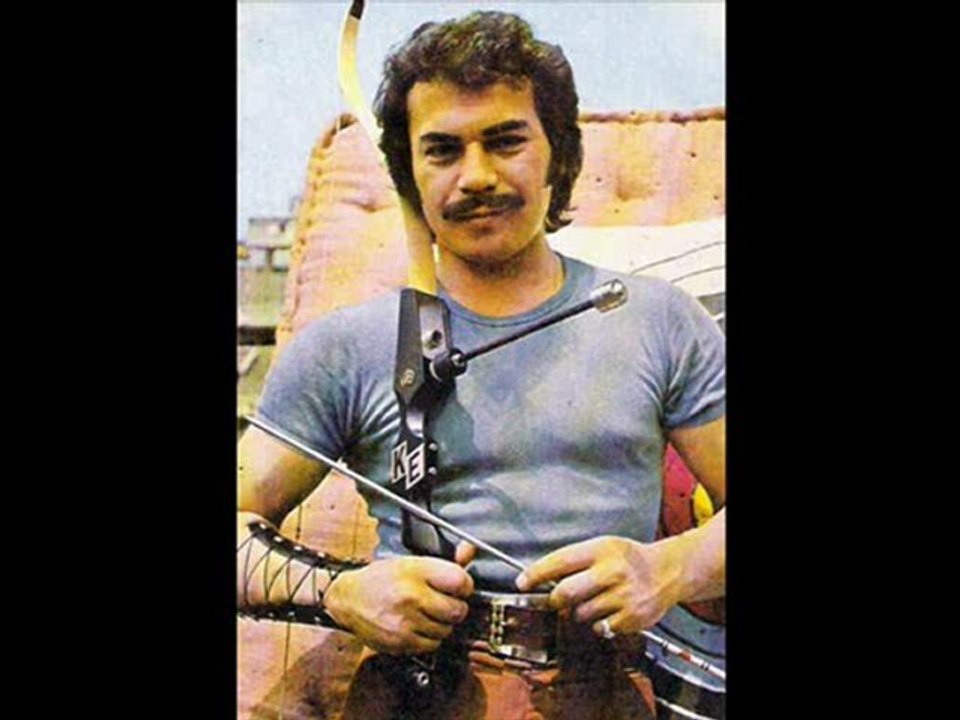 Orhan Gencebay - Vazgec Gönlüm Karaoke