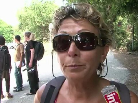 Gendarmes tuées: Valls annonce un hommage de la nation