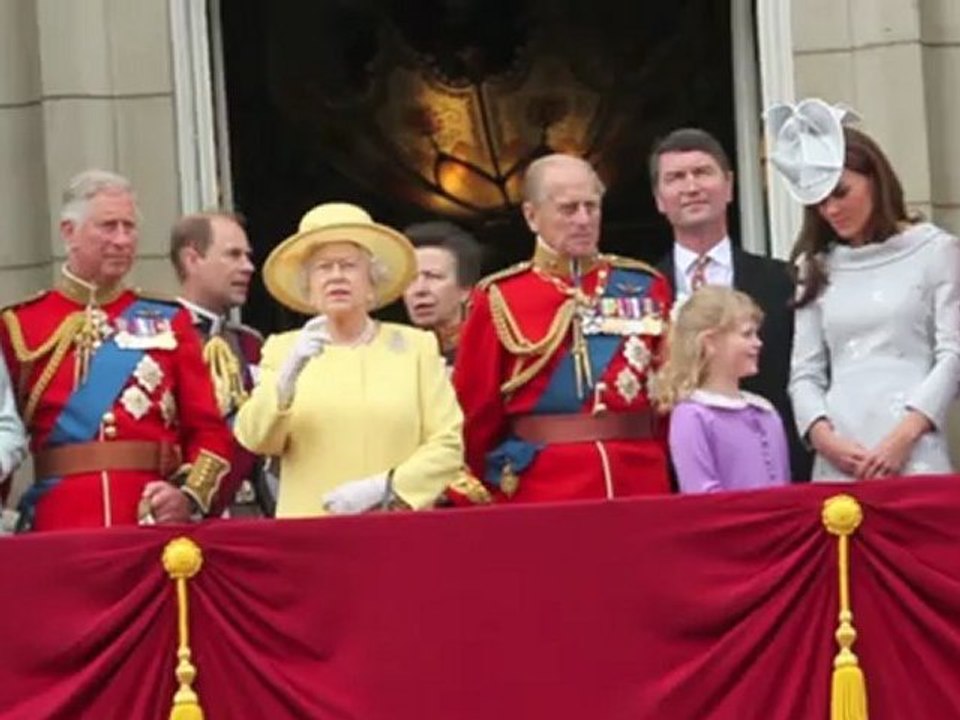 Prinz William gibt Lupo einen dicken Kuss, und das direkt vor Kate Middleton