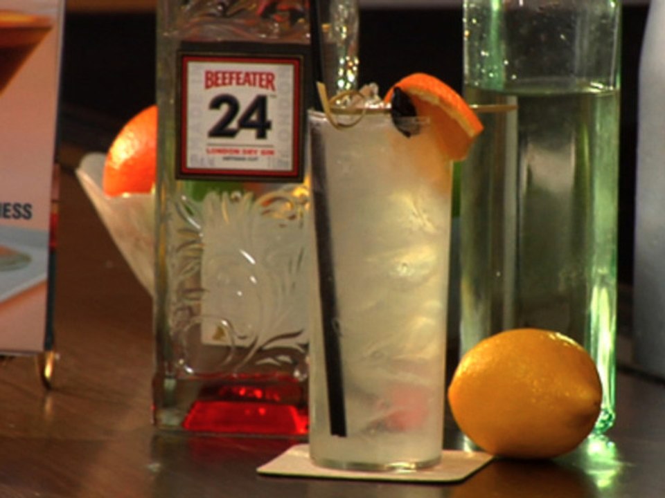 How to make a Tom Collins