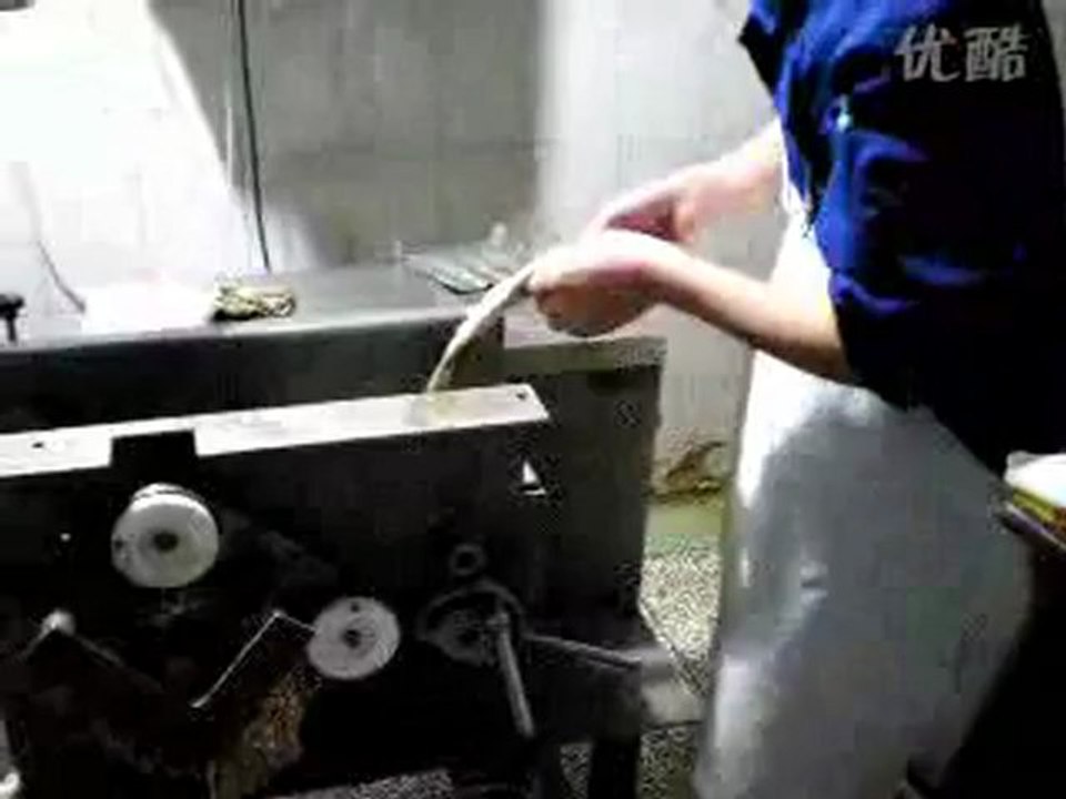 Máy tách xương cá, máy tách thịt cá, máy loại bỏ xương cá